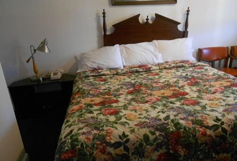 Lamplighter Motel   Clinton, Connecticut