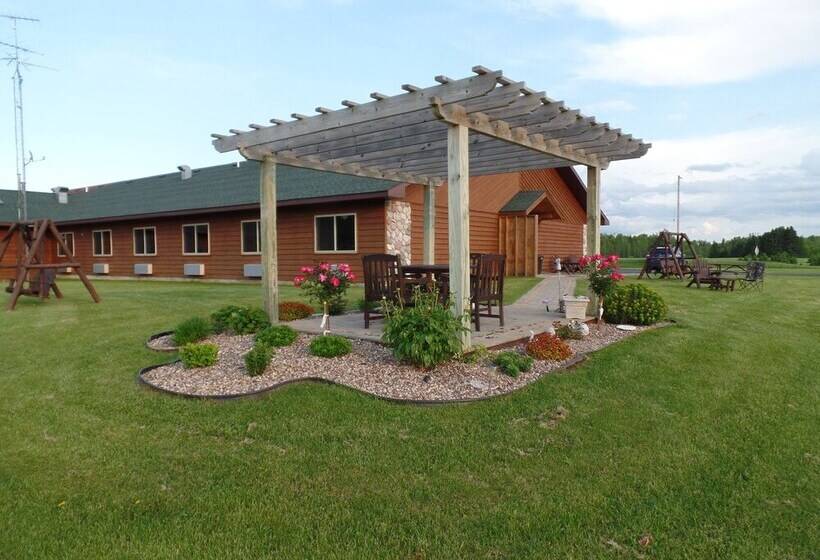 فندق على الطريق Chicaugon Lake Inn