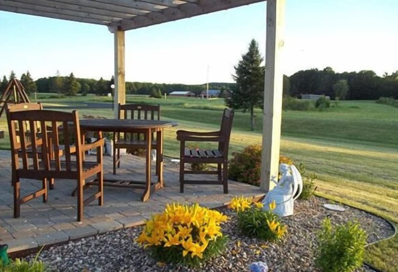 فندق على الطريق Chicaugon Lake Inn