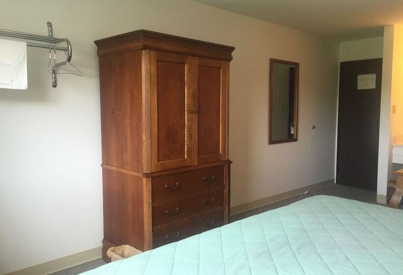 Мотель Midway Budget Inn