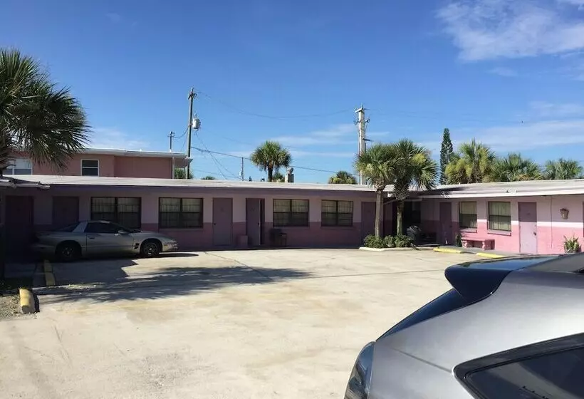 Ocean Holiday Motel