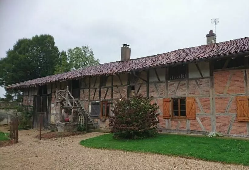 Majatalo A La Poularde