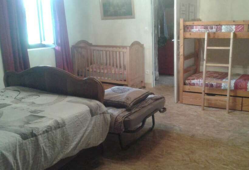 بنسيون A La Poularde