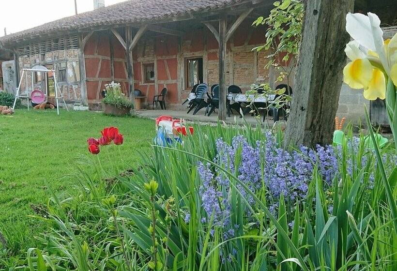 بنسيون A La Poularde