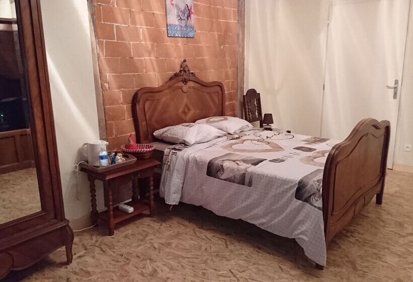 بنسيون A La Poularde