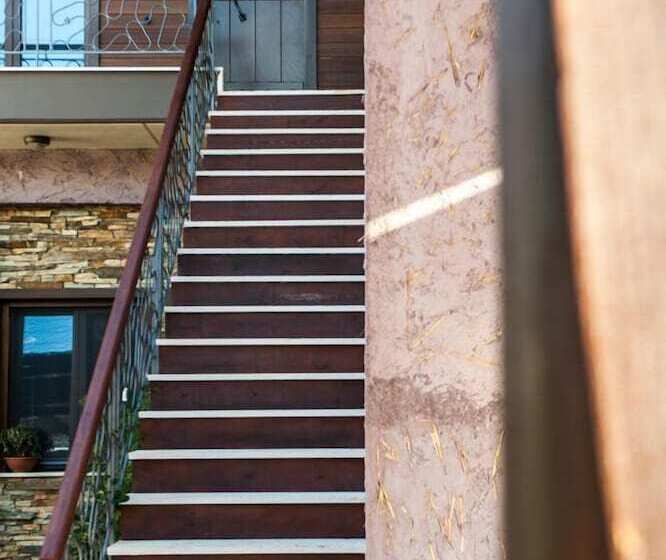 Pensão Polys Guest House