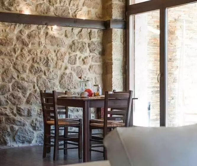 Majatalo Polys Guest House