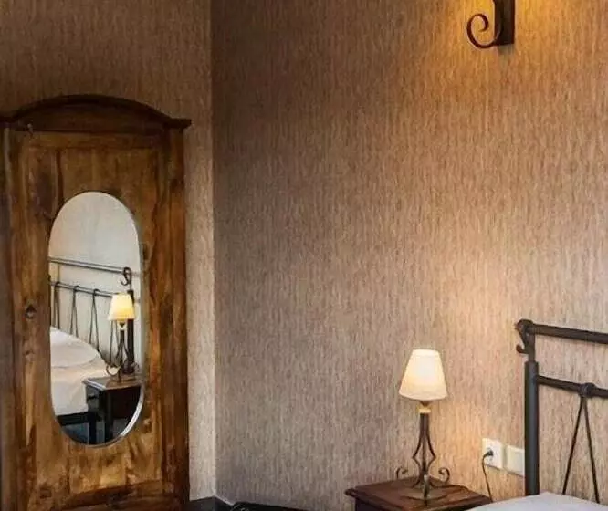 Majatalo Polys Guest House