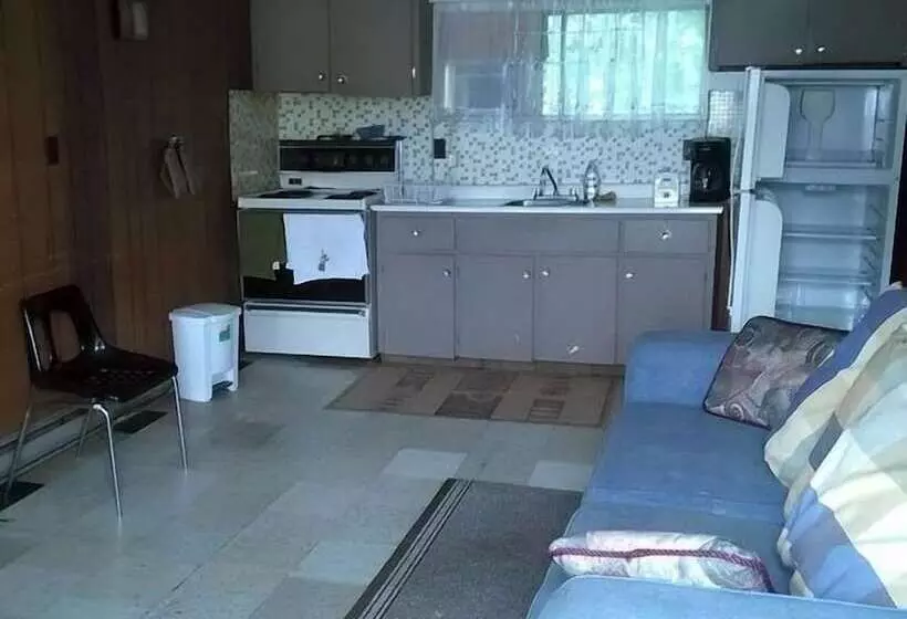 Poplar Grove Fishing Camp