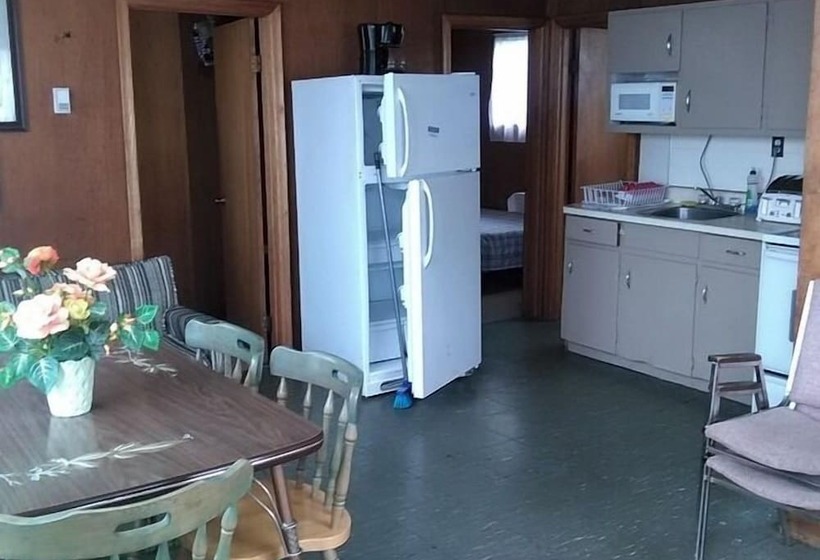 Poplar Grove Fishing Camp