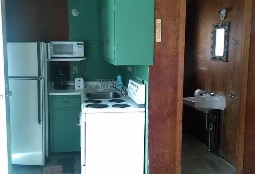 Poplar Grove Fishing Camp