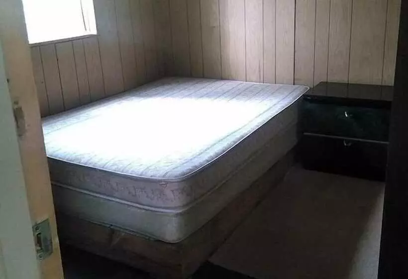 Poplar Grove Fishing Camp