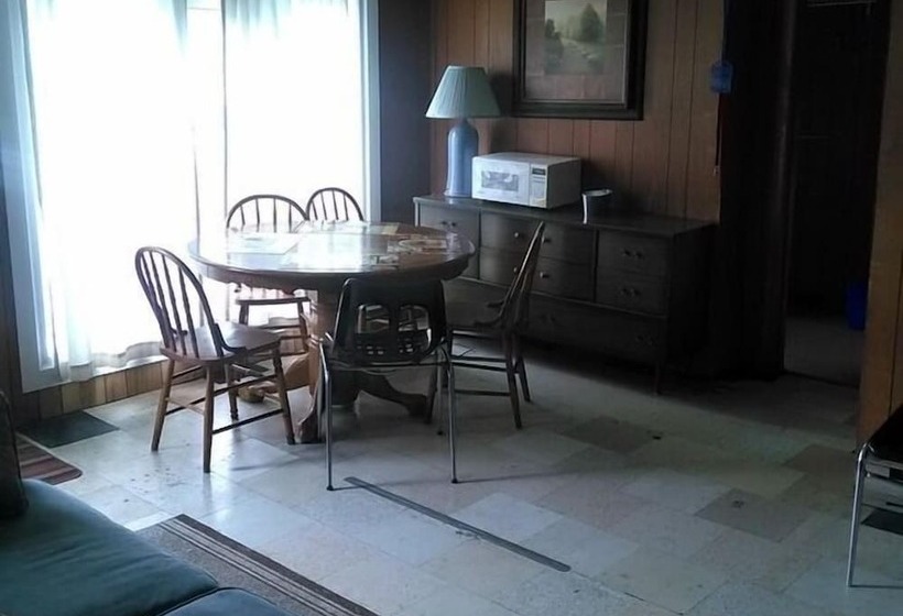 Poplar Grove Fishing Camp