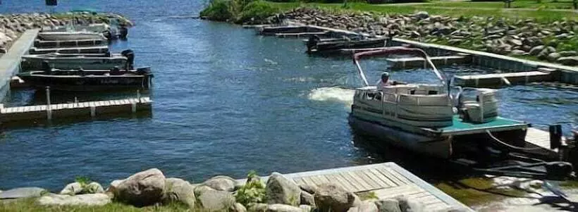 Red Door Resort & Motel