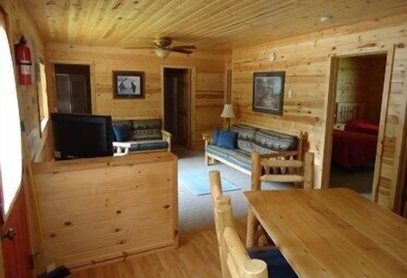 Red Door Resort & Motel