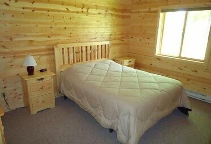 Red Door Resort & Motel