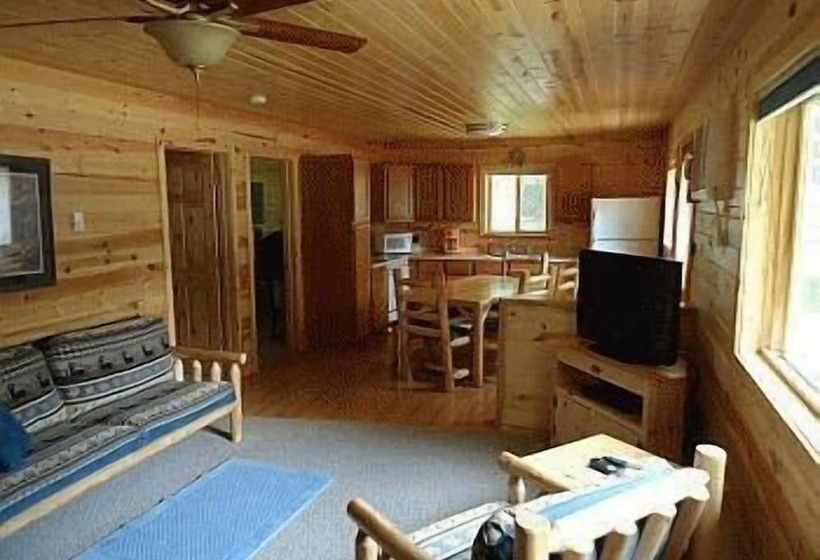 Red Door Resort & Motel