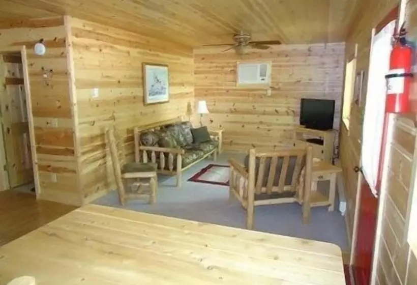 Red Door Resort & Motel