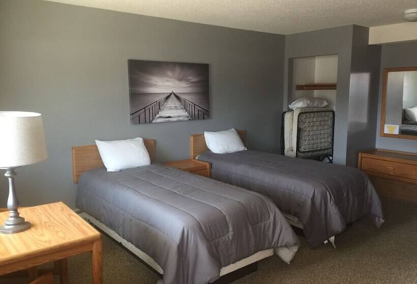 Red Door Resort & Motel