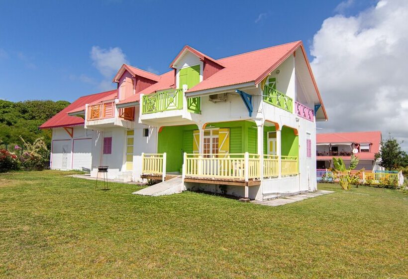 اقامتگاه Au Jardin Debeauséjour