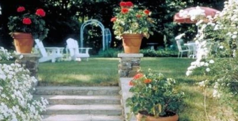 민박 Rockwell Falls Inn And Wine Bar