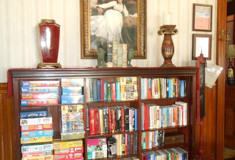 민박 Rockwell Falls Inn And Wine Bar