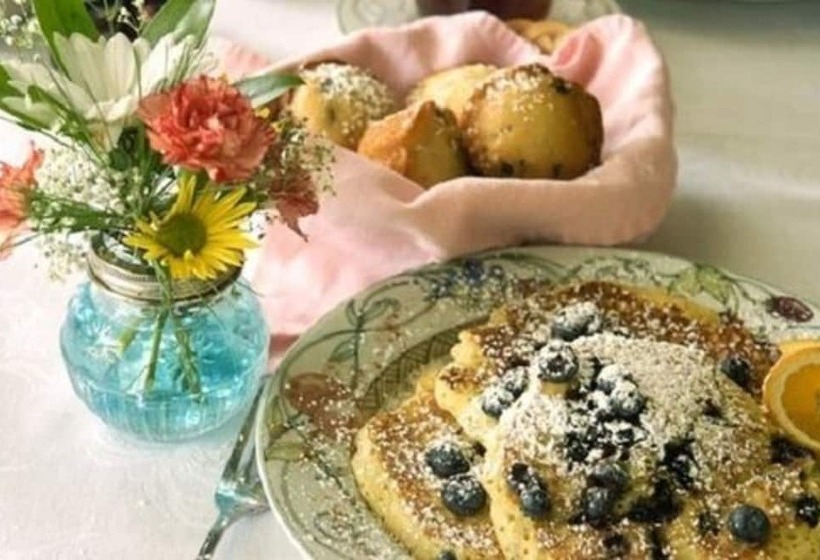 민박 Rockwell Falls Inn And Wine Bar