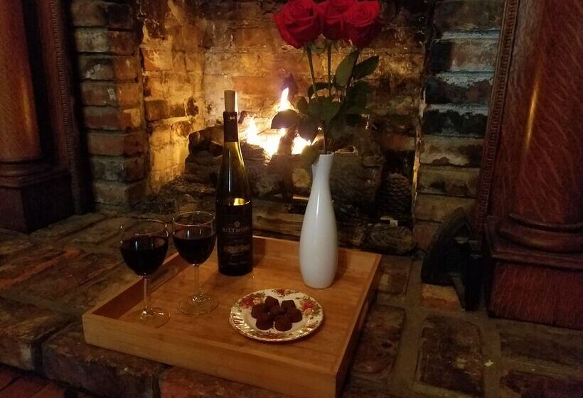 The Lion And The Rose B&b