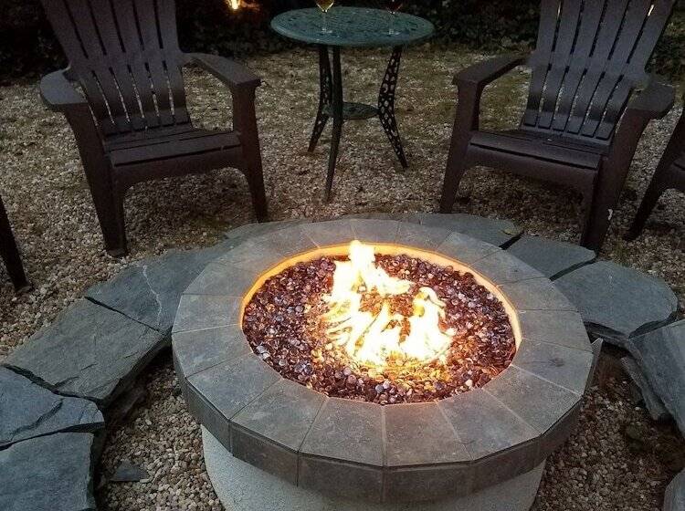 The Lion And The Rose B&b