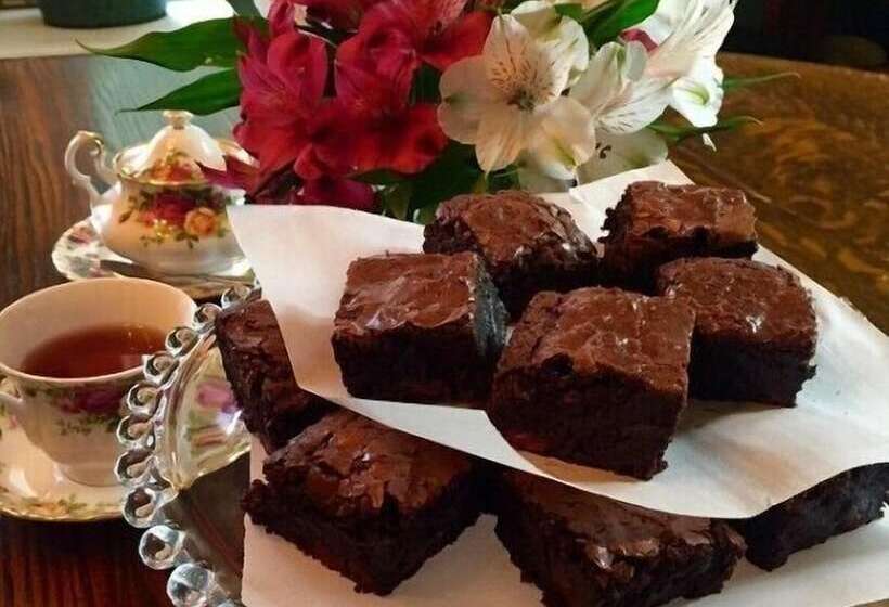 The Lion And The Rose B&b