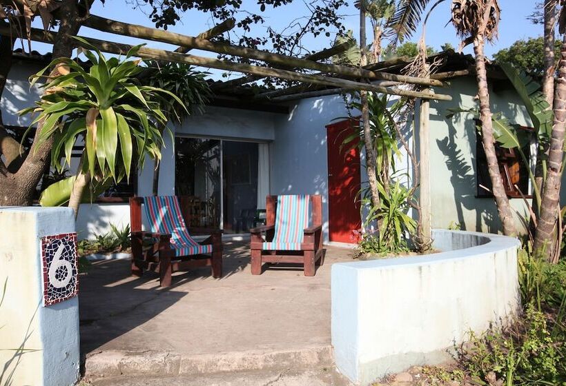 ユースホステル Buccaneers Backpackers