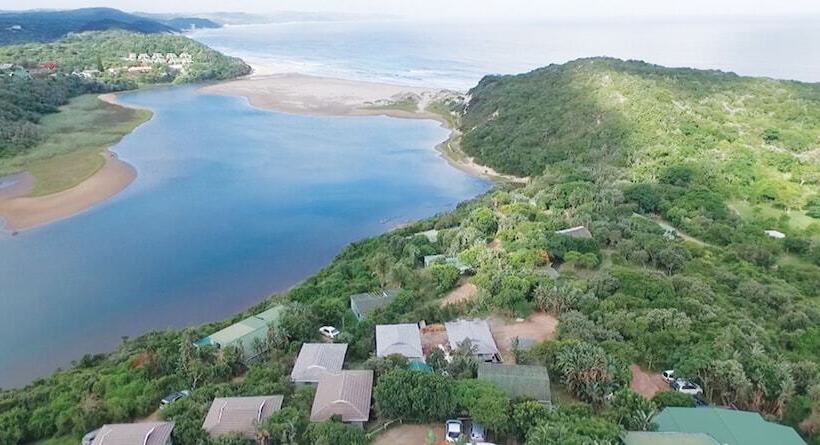 ユースホステル Buccaneers Backpackers