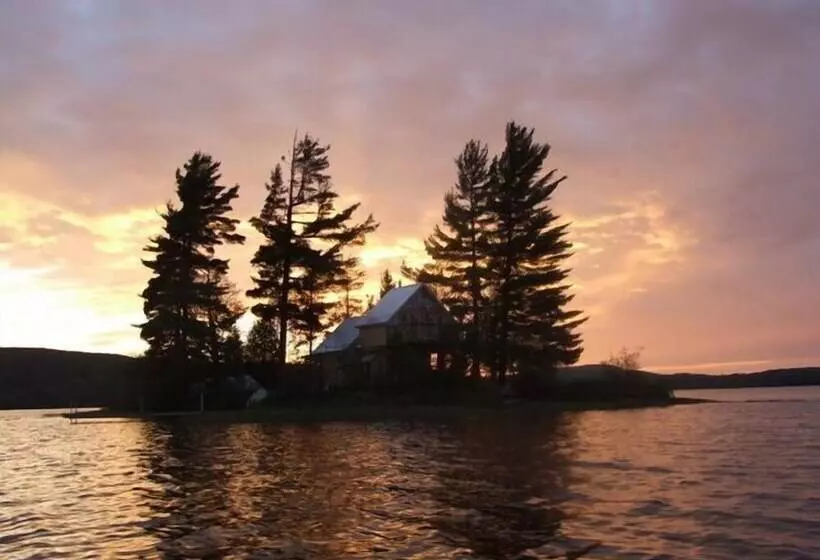Algonquin Island Retreat