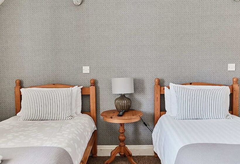 ベッドアンドブレックファースト The Bucks Head