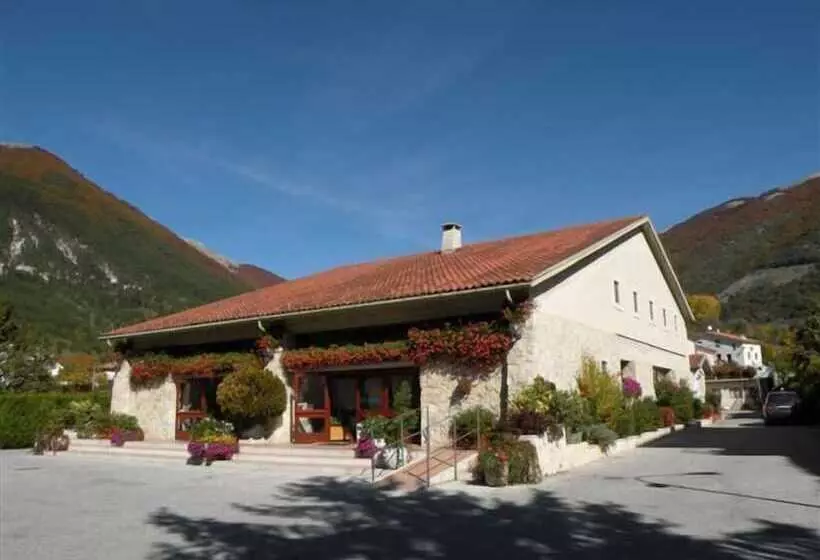 簡易ホテル Albergo Ristorante Il Pescatore