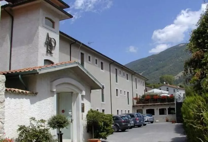 簡易ホテル Albergo Ristorante Il Pescatore
