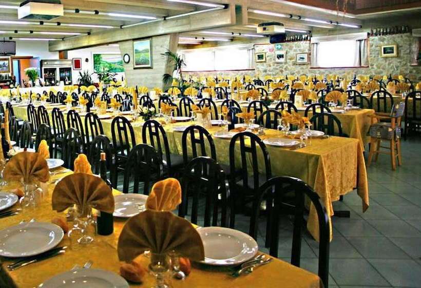 簡易ホテル Albergo Ristorante Il Pescatore