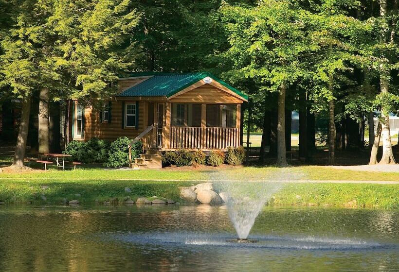 בית מלון כפרי Alpine Lake Lakefront Cabin 5