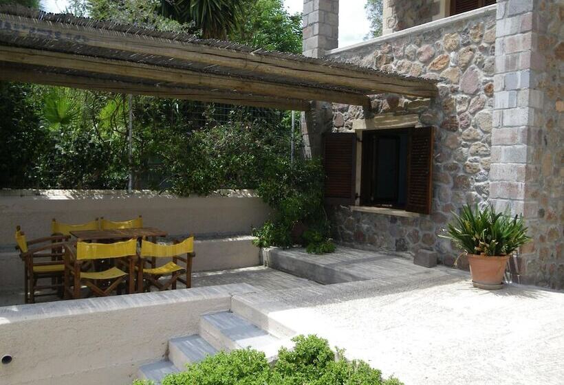 ホテル Angelina Aegina Boutique Escape