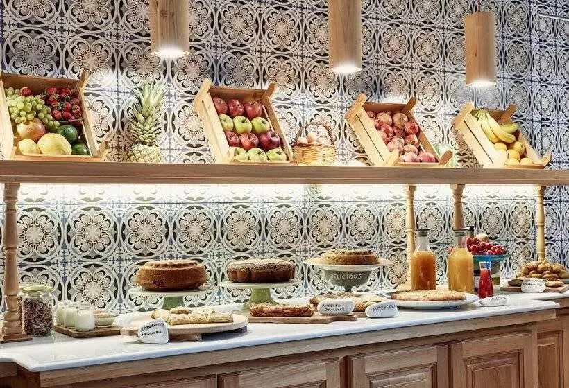 Hotelli Angelina Aegina Boutique Escape