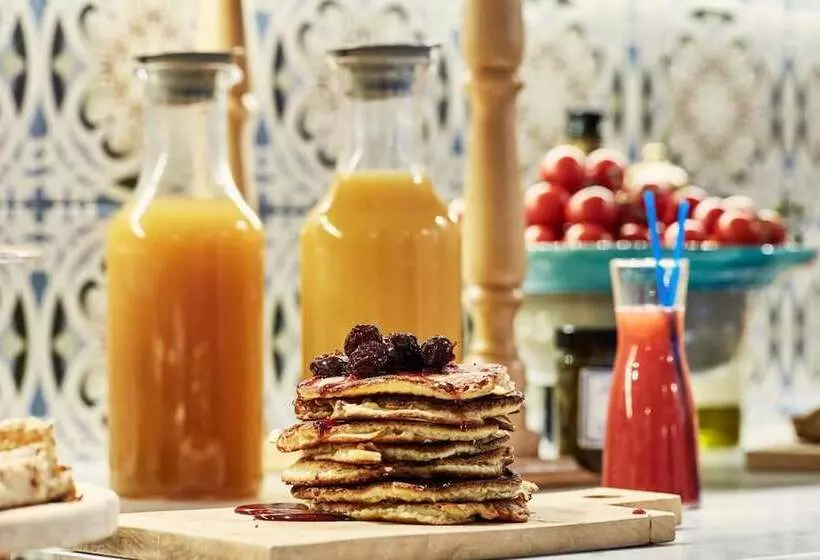 Hotelli Angelina Aegina Boutique Escape