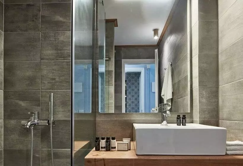 Hotelli Angelina Aegina Boutique Escape