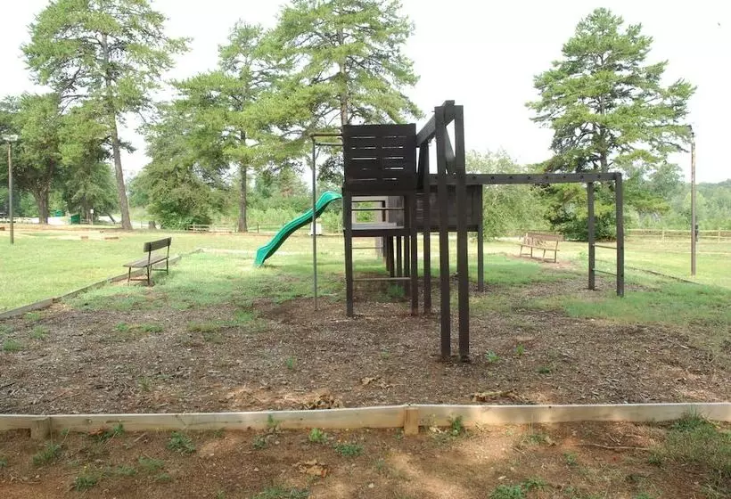 Hotelli Carolina Landing Rv Resort   Caravan Park