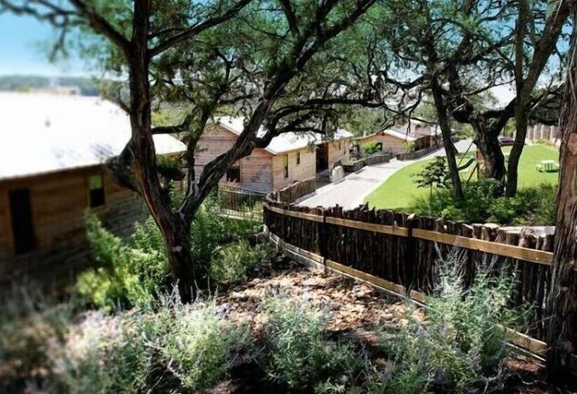 Hotel Hideout On The Horseshoe