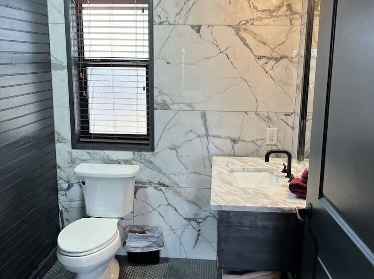 Hotel Hideout On The Horseshoe