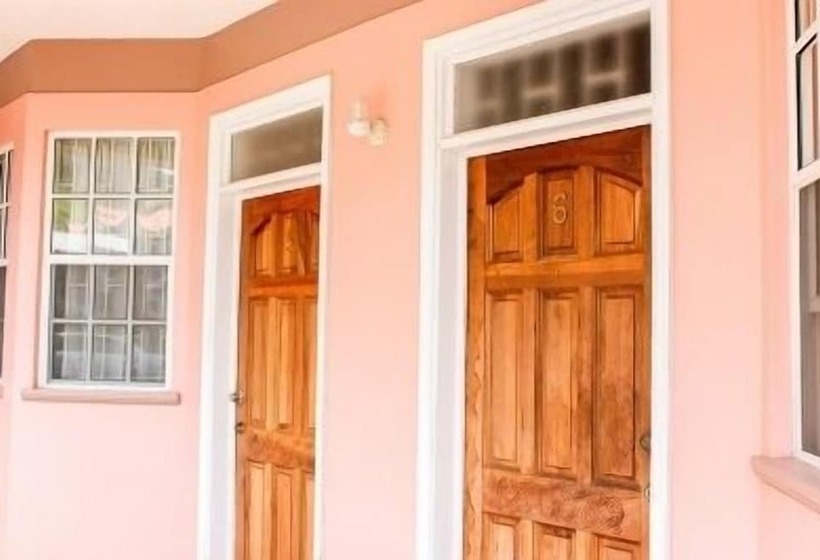 هتل Iso S Bed & Breakfast