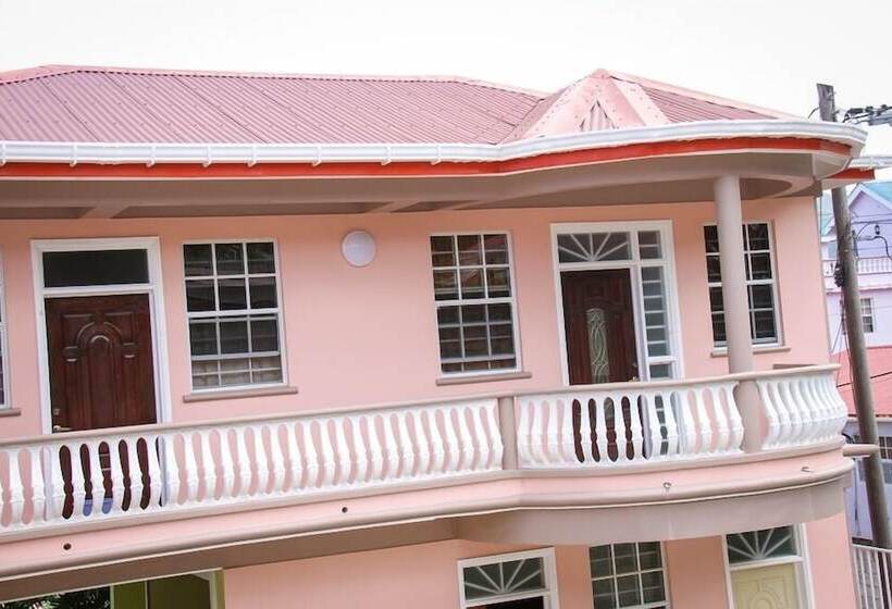 هتل Iso S Bed & Breakfast