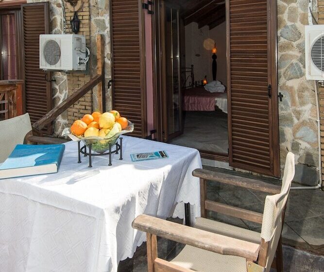 هتل Lofos Studios