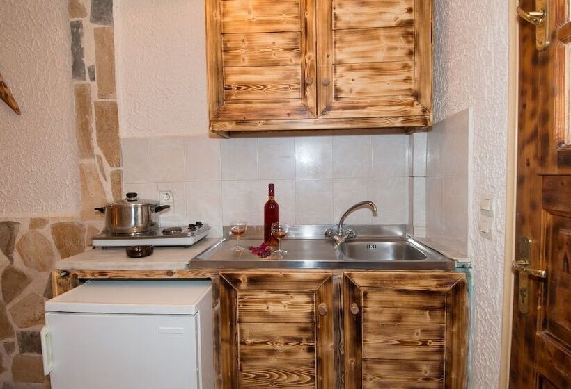 هتل Lofos Studios