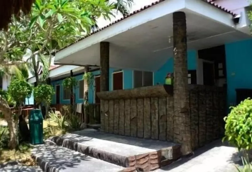 Hotelli Mangodlong Rock Resort